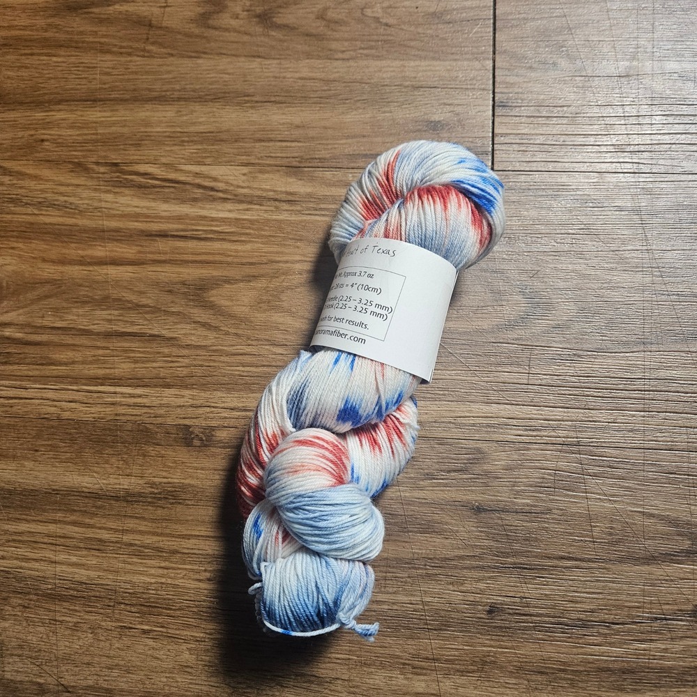 Panorama Fiber Arts Hitchhiker Sock Yarn Heart of Texas Red White Blue 460yd NWT - Picture 4 of 4